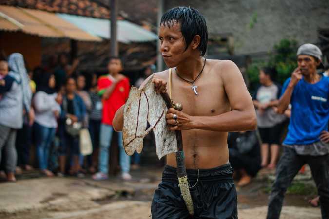 Seni Reak Juarta Putra bring ritual trance ceremony to Le Guess Who? 2024
